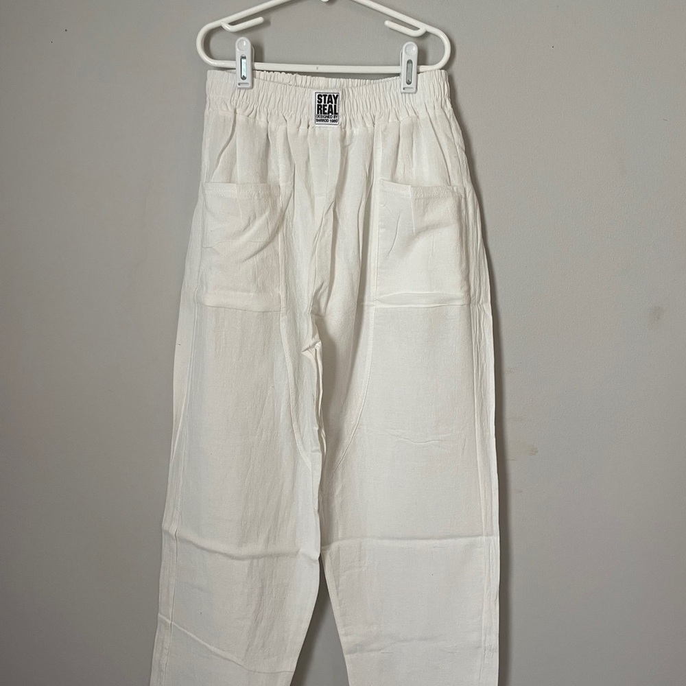 Women's White Cropped Pants